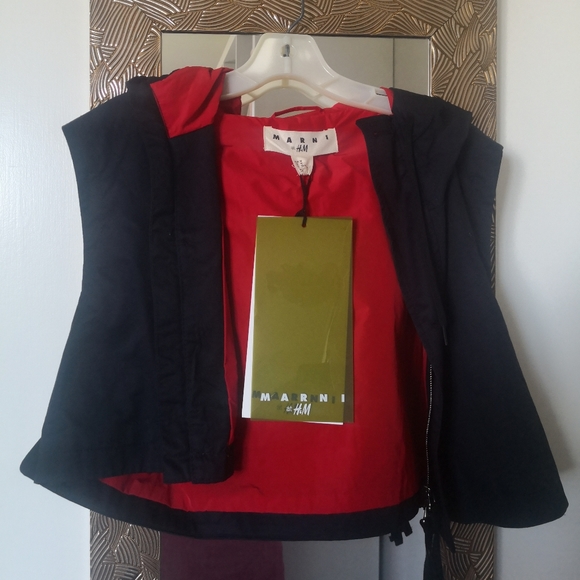 NWT Marni x H&M navy cropped vest - Picture 1 of 3